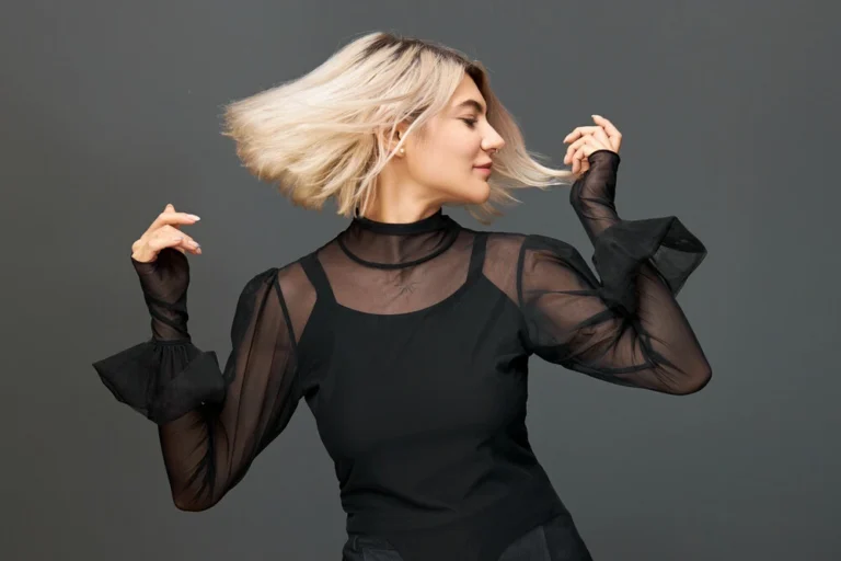 Mulher com look all black